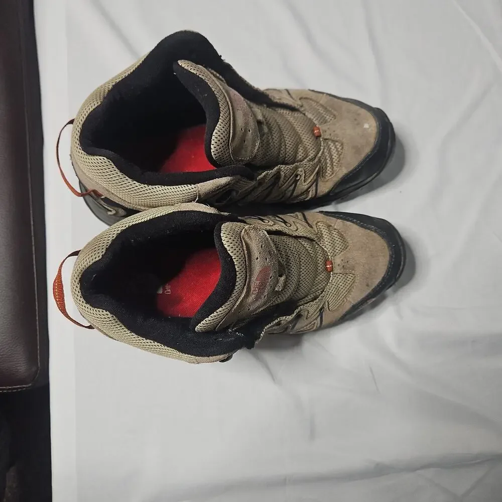 The North Face Storm III Men's Hiking Shoes HydroSeal Waterproof Vibram Tan Sz 9